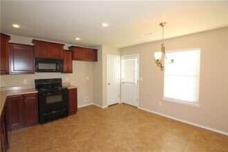 601 Lasso Ln in Centerton, AR - Building Photo - Building Photo