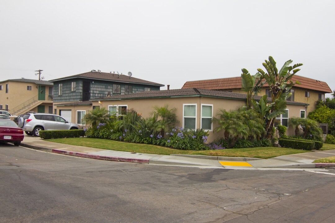 3044 Garrison St in San Diego, CA - Foto de edificio