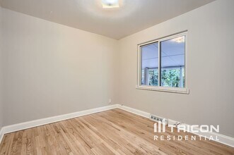 1265 S Fenton St in Lakewood, CO - Building Photo - Building Photo