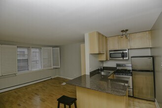 630 W Wrightwood Ave in Chicago, IL - Building Photo - Building Photo