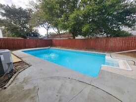 1038 37th St in Niceville, FL - Building Photo