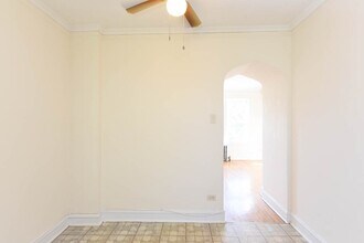2946 N Albany Ave in Chicago, IL - Building Photo - Building Photo