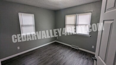 1025 Adams St in Waterloo, IA - Building Photo - Building Photo