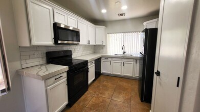 2032 E Catclaw St in Gilbert, AZ - Building Photo - Building Photo