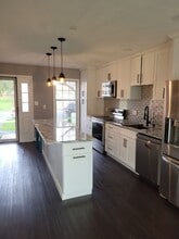 446 Crosswinds Dr in Lititz, PA - Building Photo - Building Photo