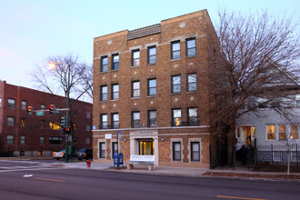 2957 N Damen Ave in Chicago, IL - Foto de edificio - Building Photo