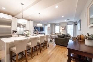 280 Gold St, Unit 2 in Boston, MA - Building Photo
