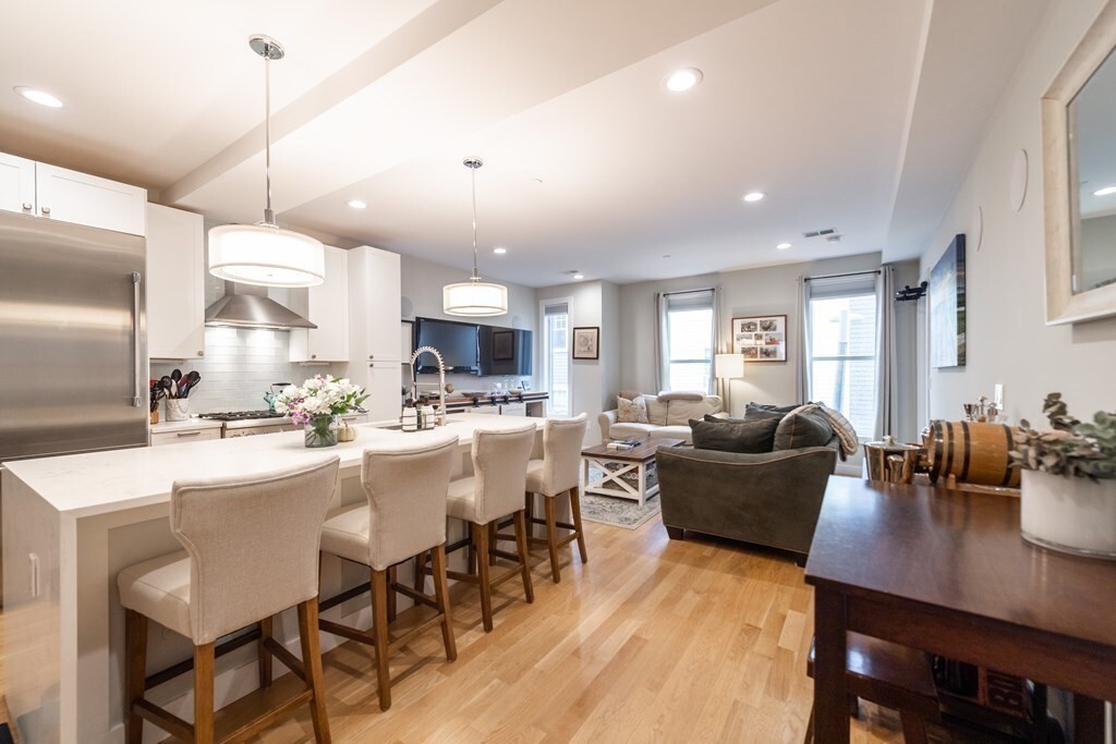 280 Gold St, Unit 2 in Boston, MA - Building Photo