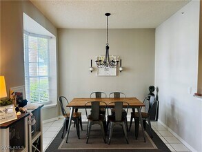 57 Silver Oaks Cir in Naples, FL - Building Photo - Building Photo