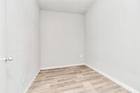 2315 Deutser St photo'