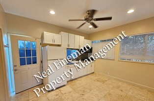 99-040 Upapalu Dr in Aiea, HI - Building Photo