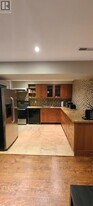 463 Cavell Dr in Mississauga, ON - Building Photo