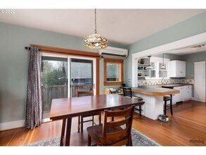 693 W 10th Ave in Eugene, OR - Building Photo - Building Photo