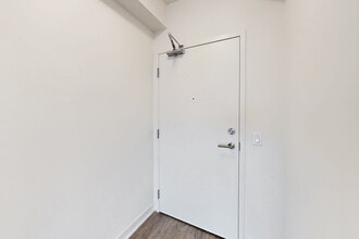 2 David Eyer Rd in Richmond Hill, ON - Building Photo - Building Photo