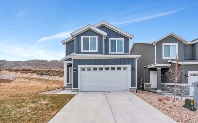 property at 623 S Raintree Ln