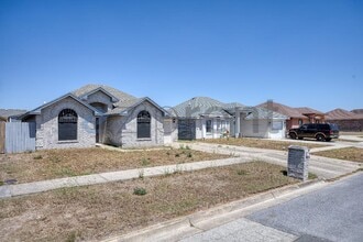 6053 Blanco River St in Brownsville, TX - Building Photo - Building Photo