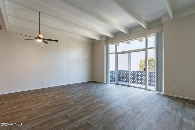 5128 N 15th St in Phoenix, AZ - Foto de edificio - Building Photo