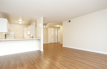 Kula Kai Apartments in Foster City, CA - Building Photo - Interior Photo