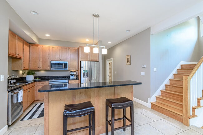 property at 2 E Clarkson Rd