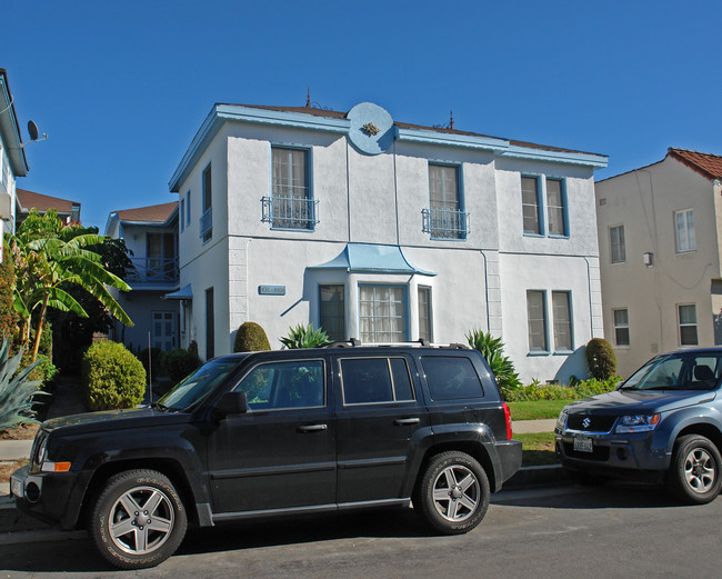 438 N Spaulding Ave in Los Angeles, CA - Foto de edificio - Building Photo