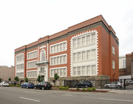 Oak School Lofts Apartments