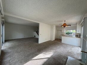 10205 Brooke Ave in Los Angeles, CA - Building Photo - Building Photo