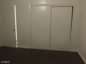 1017 W 95th St in Los Angeles, CA - Building Photo - Building Photo