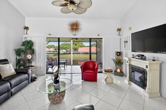 7693 Lexington Club Blvd in Delray Beach, FL - Building Photo - Building Photo