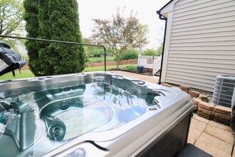 12115 Flagstone Dr in Fishers, IN - Building Photo - Building Photo