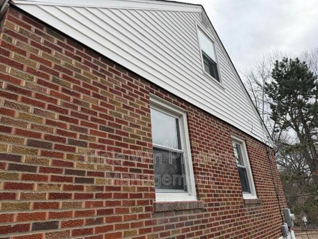 8664 Belhaven Dr in St. Louis, MO - Building Photo - Building Photo