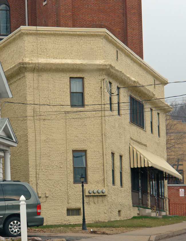 Apartments in Dickson City, PA - Foto de edificio - Building Photo