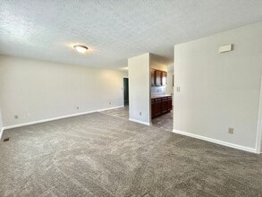 6919 Wright Rd in Knoxville, TN - Building Photo - Building Photo