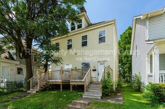483 S Champion Ave in Columbus, OH - Building Photo - Building Photo