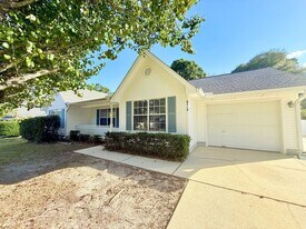 6519 Eagle Crest Dr in Milton, FL - Building Photo