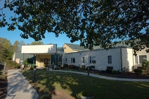 Ryan School Apartments in Shipman, VA - Foto de edificio