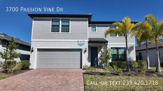 3700 Passion Vine Dr in Alva, FL - Building Photo