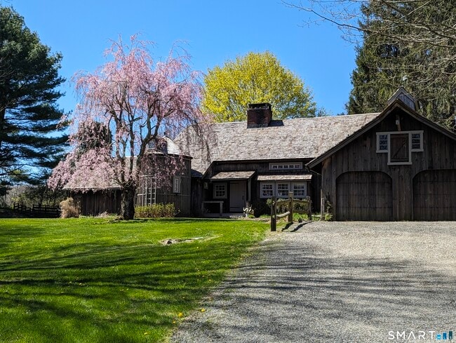 property at 141 Shearer Rd