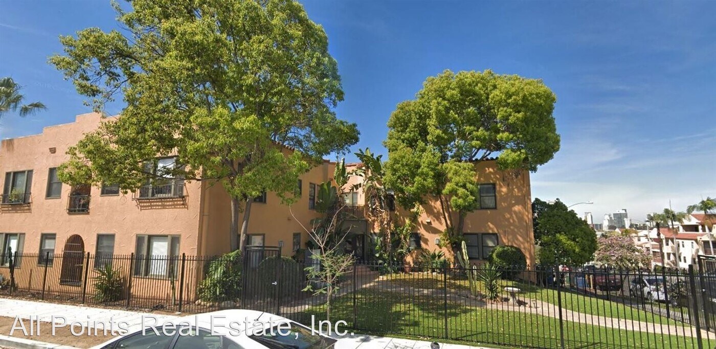 2329 C St in San Diego, CA - Building Photo