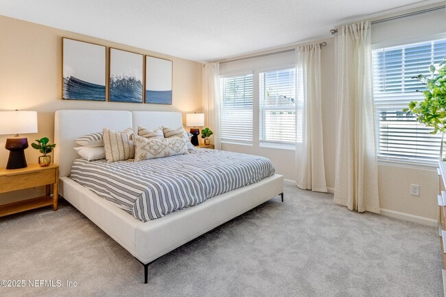 property at 542 Holly Lakes Dr