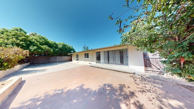 5311 Saxon St in San Diego, CA - Building Photo - Building Photo