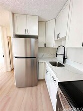 2015 Lime St in Honolulu, HI - Foto de edificio - Building Photo