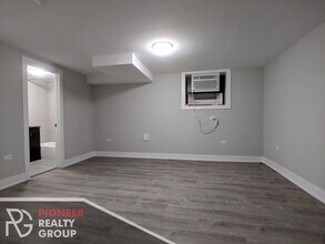 421 W Belden Ave, Unit 1 in Chicago, IL - Building Photo - Building Photo