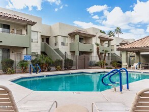 1825 W Ray Rd in Chandler, AZ - Building Photo - Building Photo