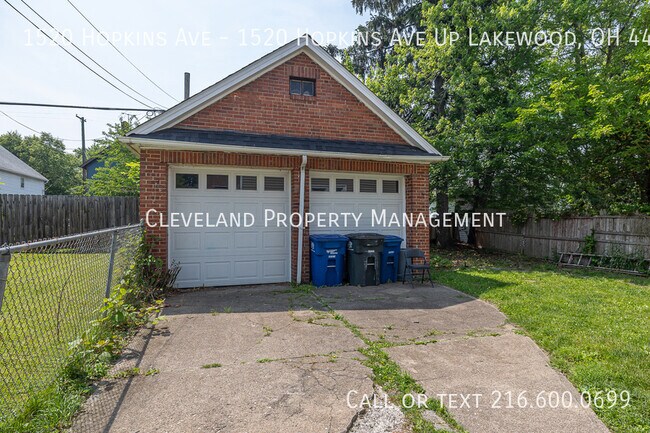 1520 Hopkins Ave in Lakewood, OH - Building Photo - Building Photo