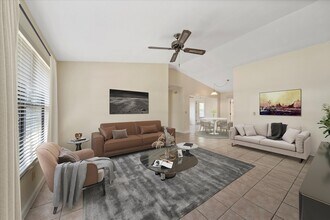 6353 SE Vista Ave in Stuart, FL - Building Photo - Building Photo