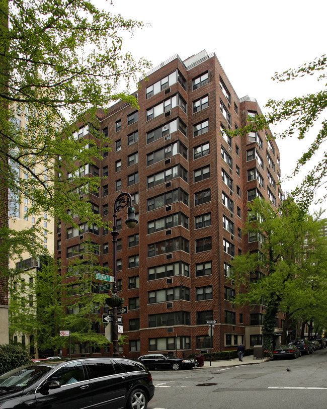 20 Beekman Place in New York, NY - Building Photo - Building Photo