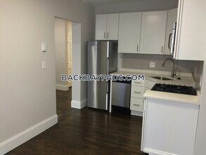 52 Clearway St, Unit 8 in Boston, MA - Building Photo - Building Photo