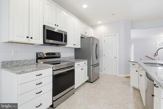 10635 Hillingdon Rd in Ellicott City, MD - Building Photo - Building Photo