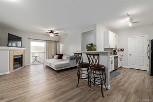 4451 S Ammons St in Littleton, CO - Building Photo