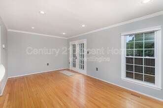 2514 S Arlington Mill Dr in Arlington, VA - Building Photo - Building Photo